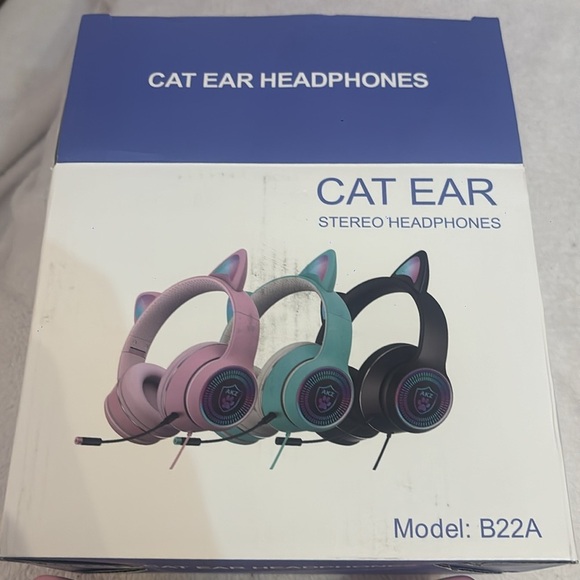 Light Up Pink Cat Ear Headphones with speaking mic - Picture 3 of 7